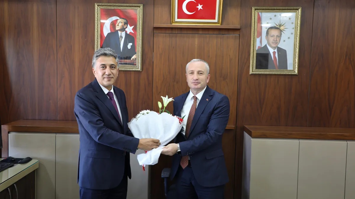 Şanlıurfa'ya atanan İl Milli Eğitim Müdürü görevi deviretti!