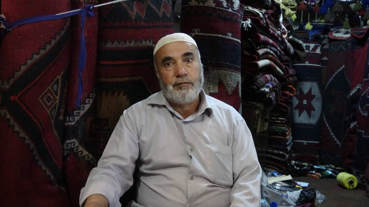 Urfa'da asırlardır süren gelenek! Kimi sevgisini kimi hüznü işler!