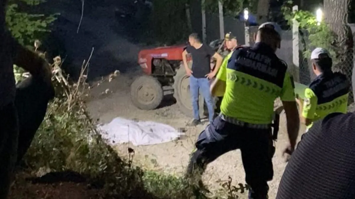 Devrilen traktörün sürücüsü feci şekilde öldü!