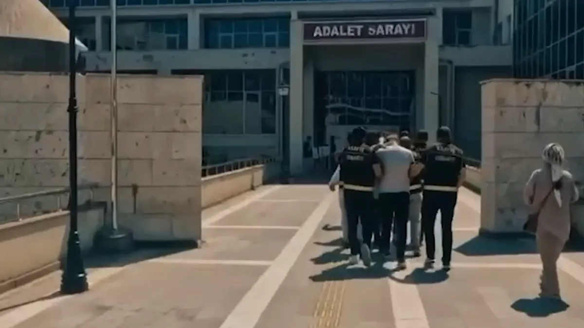 23 ilde dev dolandırıcılık operasyonu! Yüzlerce şüpheli yakalandı!