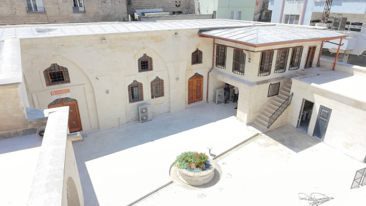 Birecik’in tarihi Mahmutpaşa Camii yeniden ibadete açılıyor!
