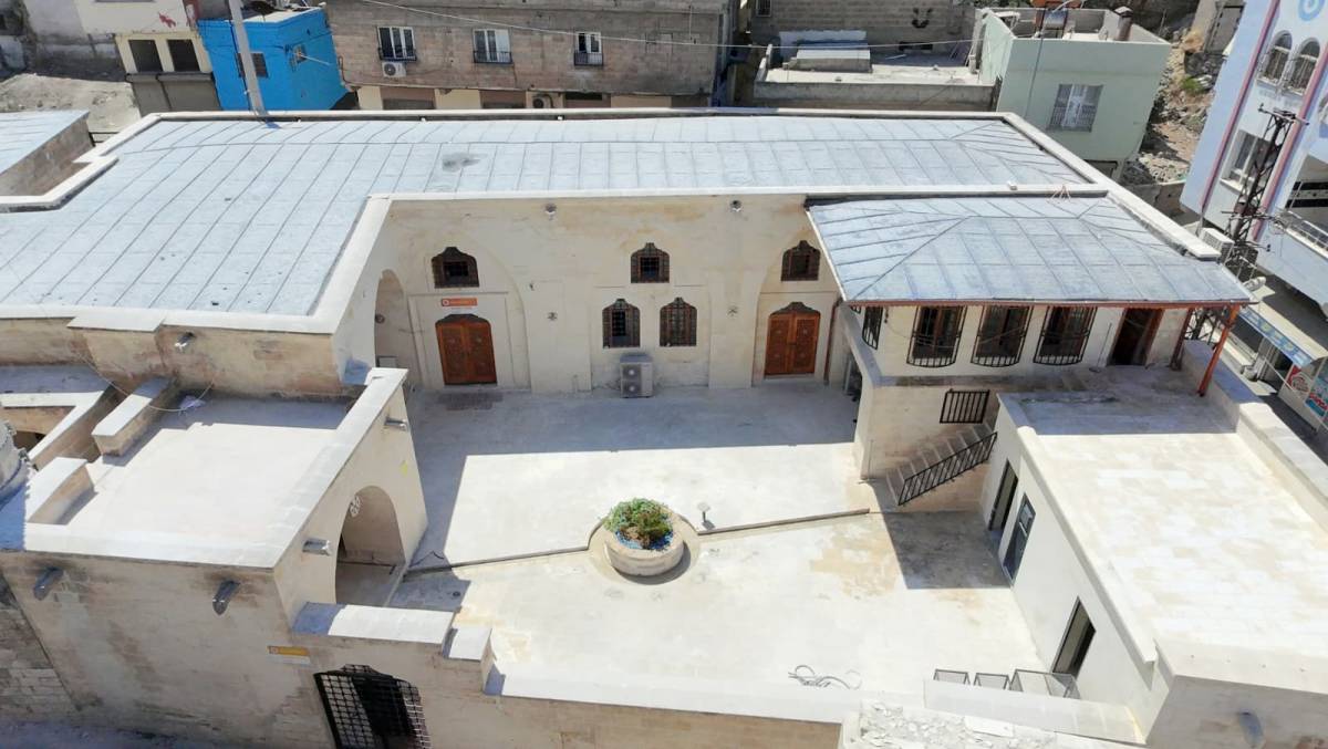 Birecik’in tarihi Mahmutpaşa Camii yeniden ibadete açılıyor!