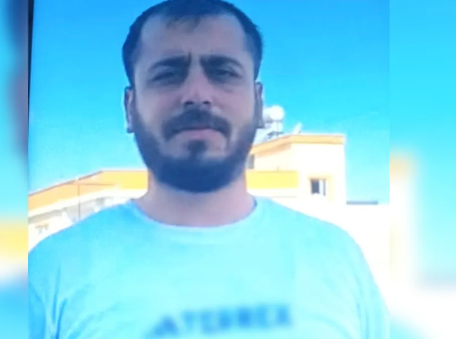 Yol ortasında silahlı kavga!