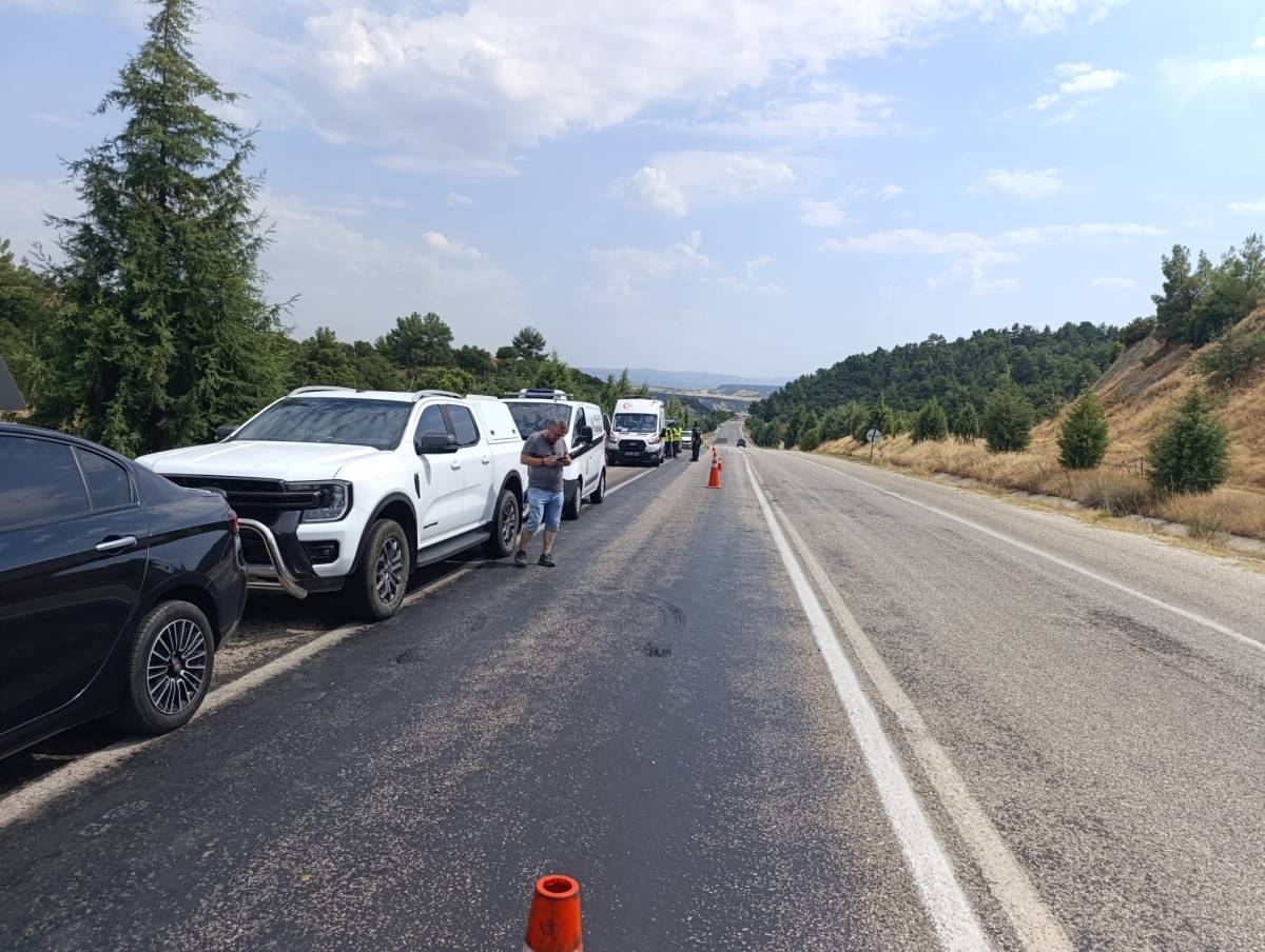 Otomobil takla attı