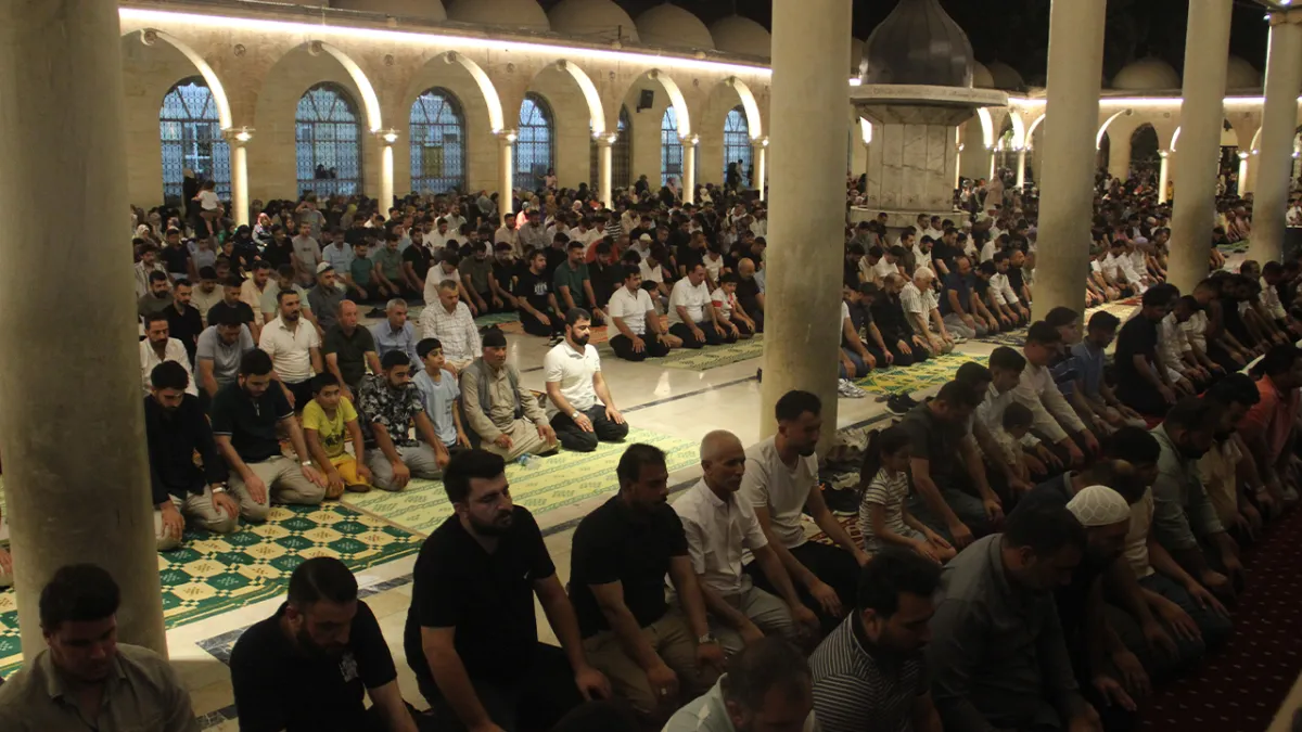 Urfa'da Mevlit Kandili camilerde idrak edildi!
