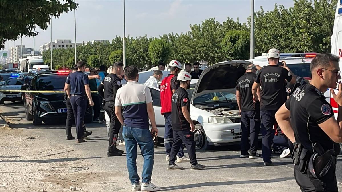 Urfa'da kırmızı ışıkta silahlı saldırı: Ölü ve yaralılar var!