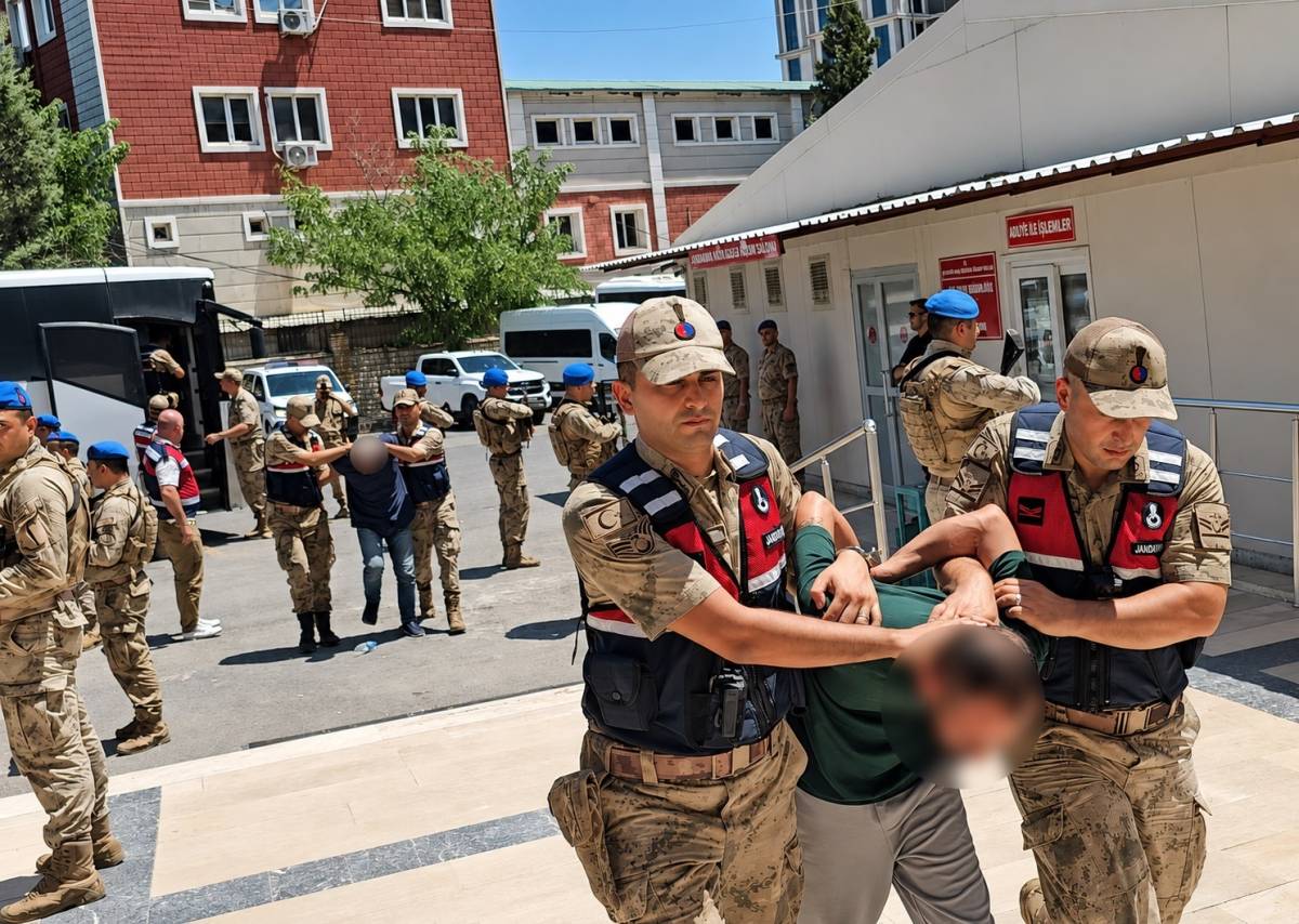 Urfa’da jandarma kıyafetiyle altın gasbeden şüphelilerle ilgili yeni gelişme!