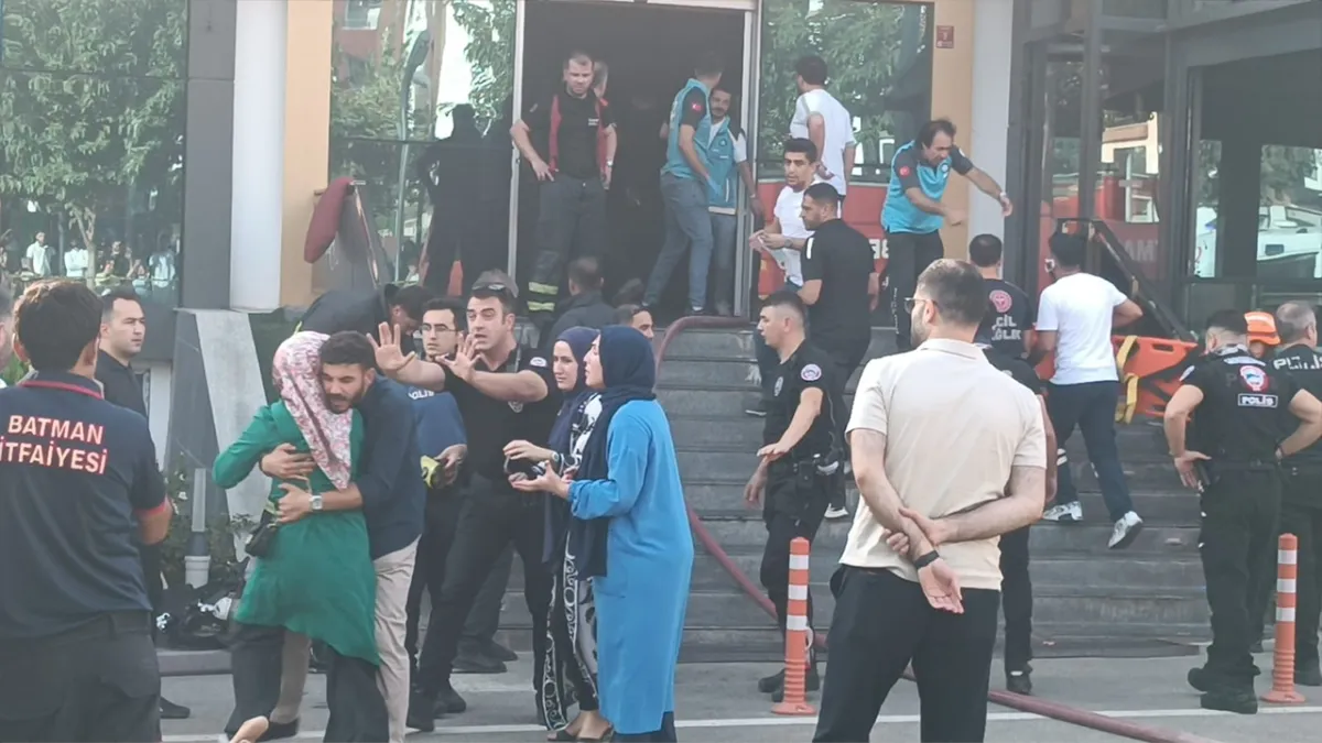 Spor salonunda yangın çıktı: Çok sayıda yaralı var!