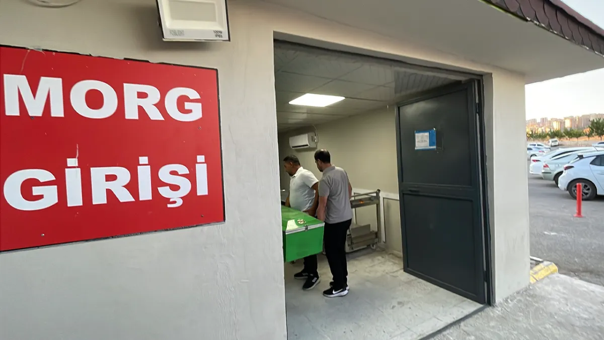 Urfa'da inşaattan düşen işçi feci şekilde can verdi!