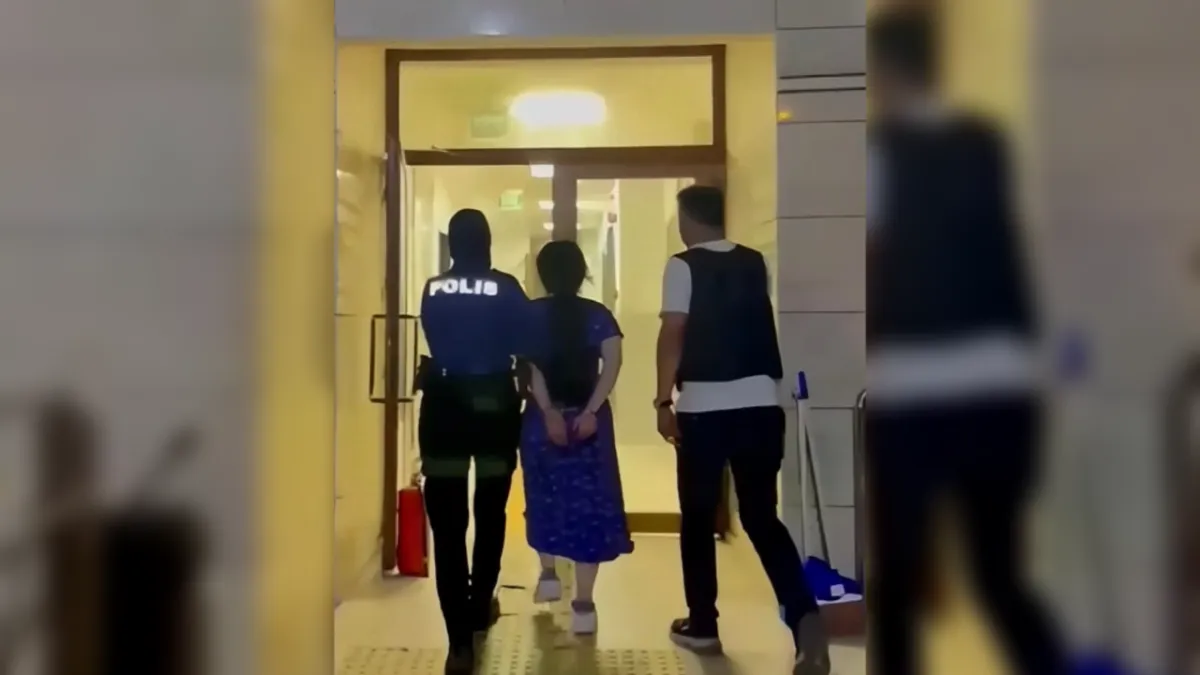 64 yıl 6 ay hapis cezasıyla aranıyordu: Canlı yayında yakalandı!