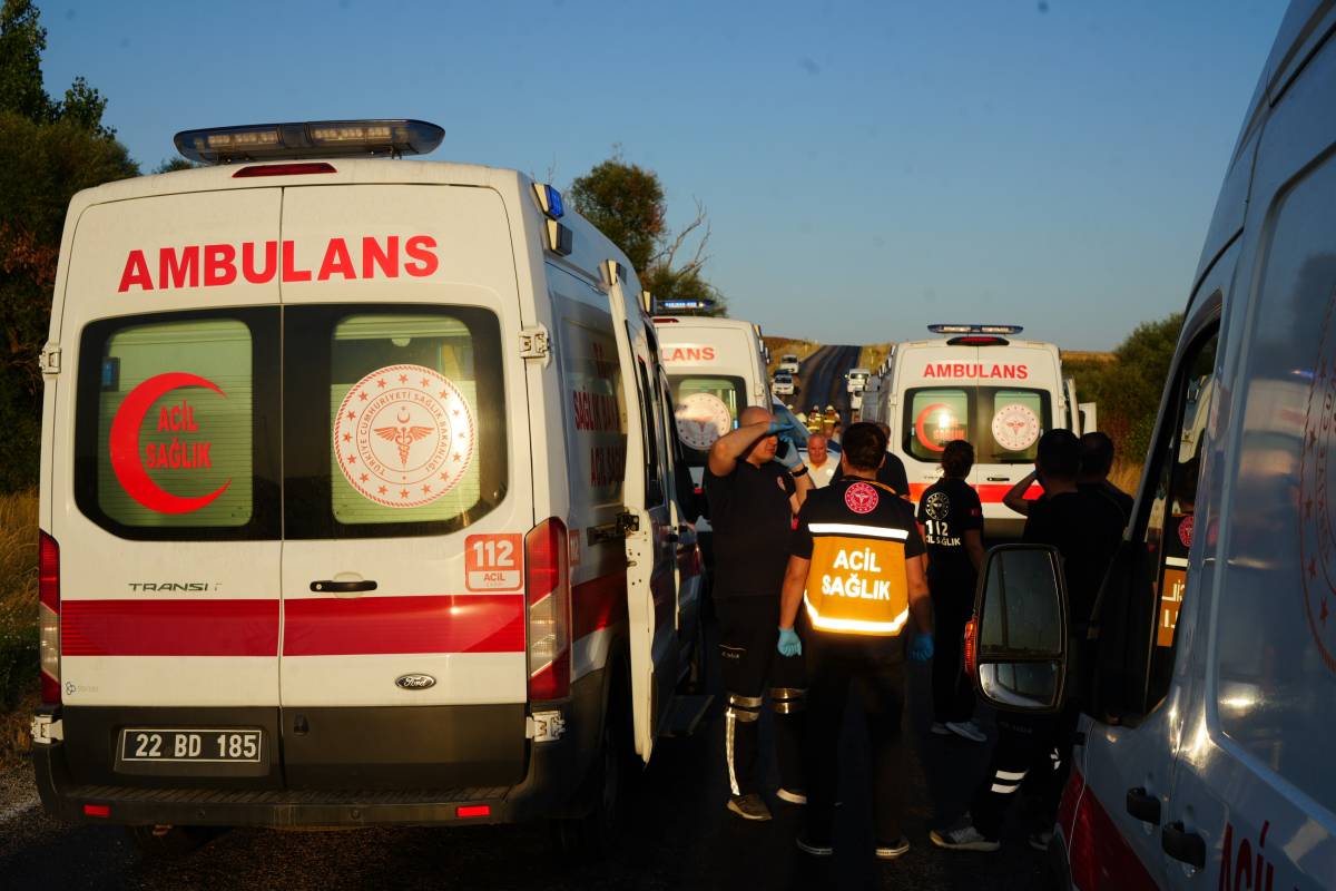 Zincirleme trafik kazası: Yaralılar varf