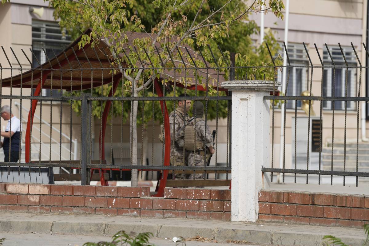 Turgutlu’daki okul saldırısında soruşturma derinleşiyor: Çok sayıda gözaltı!