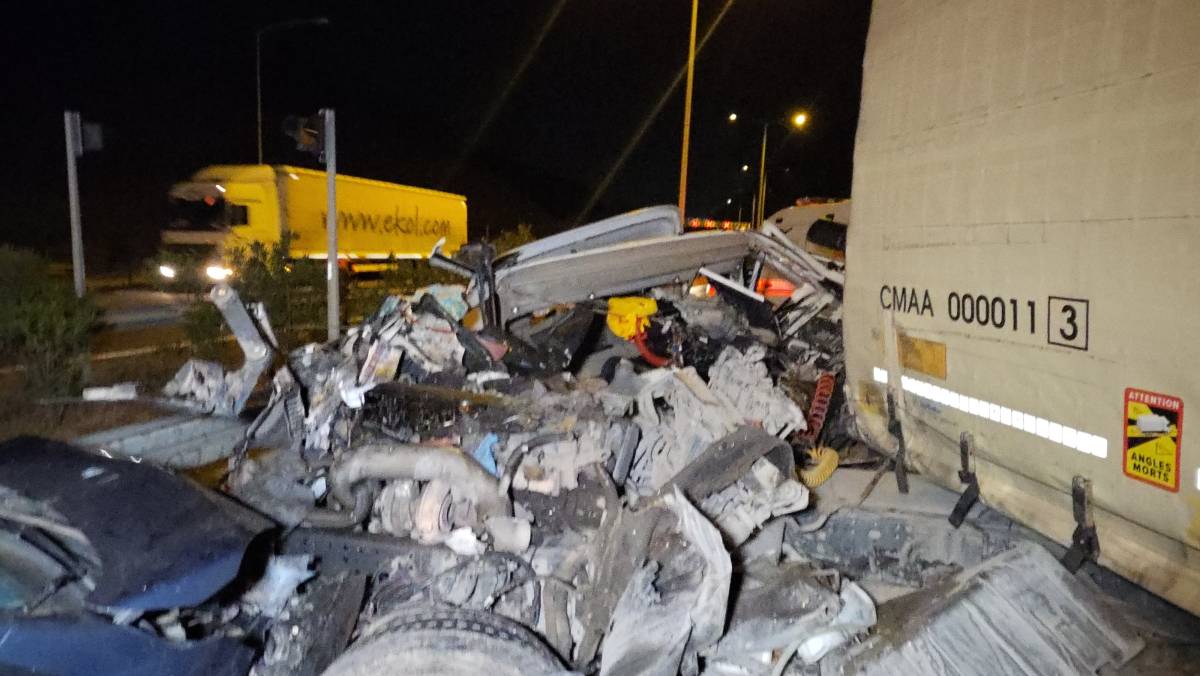 Feci zincirleme kaza: Ölü ve yaralılar var!