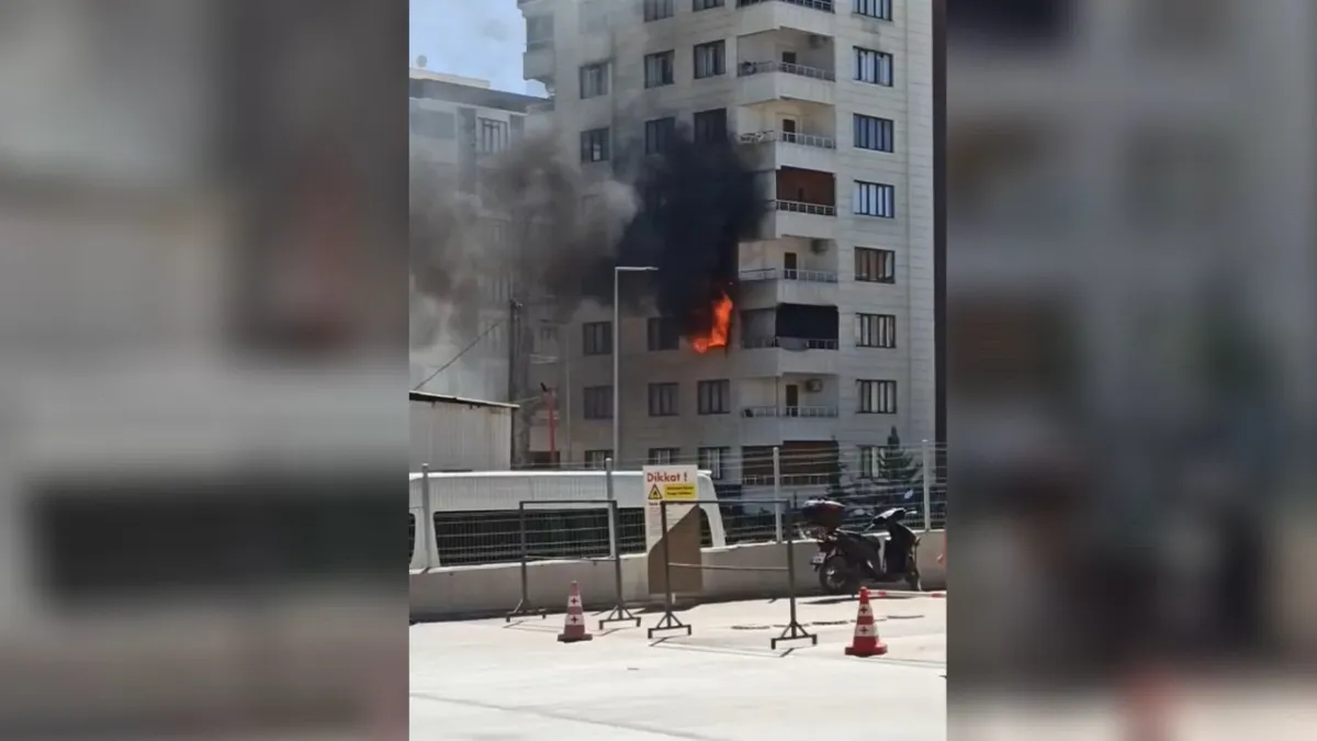 Urfa’da 8 katlı binada yangın: Bina sakinleri tahliye edildi!