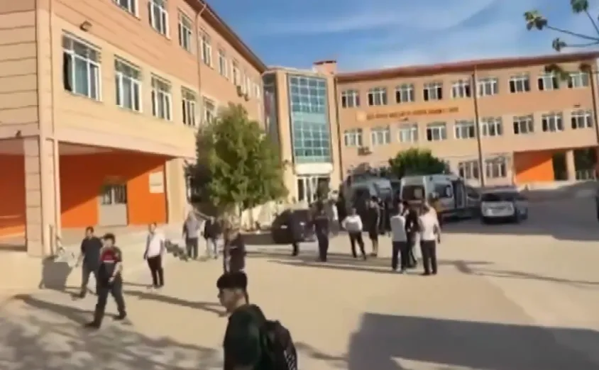 11 öğrenciyi yaralayan saldırgan ve ailesi gözaltına alındı