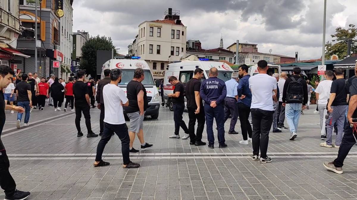 Büroda silahlı kavga: Çok sayıdaölüve yaralı var!