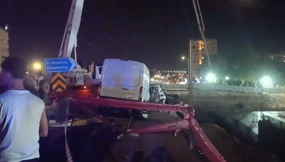 Urfa’da feci trafik kazası: Yaralılar var!