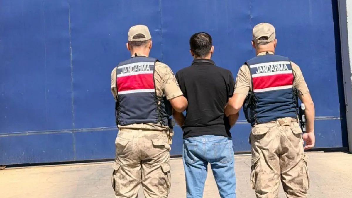 Şanlıurfa’da jandarma göz açtırmadı: Hırsızlıktan aranan 2 kişi yakalandı