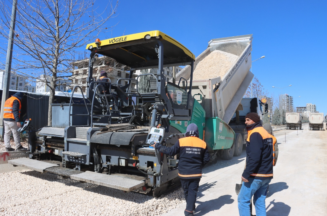 Büyükşehir’in Maşuk Tokı̇ Yolunda Asfalt HazırlığI BaşLadı