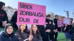 Öğrenciler Zorbalıkla Mücadele İçin El Ele Verdi