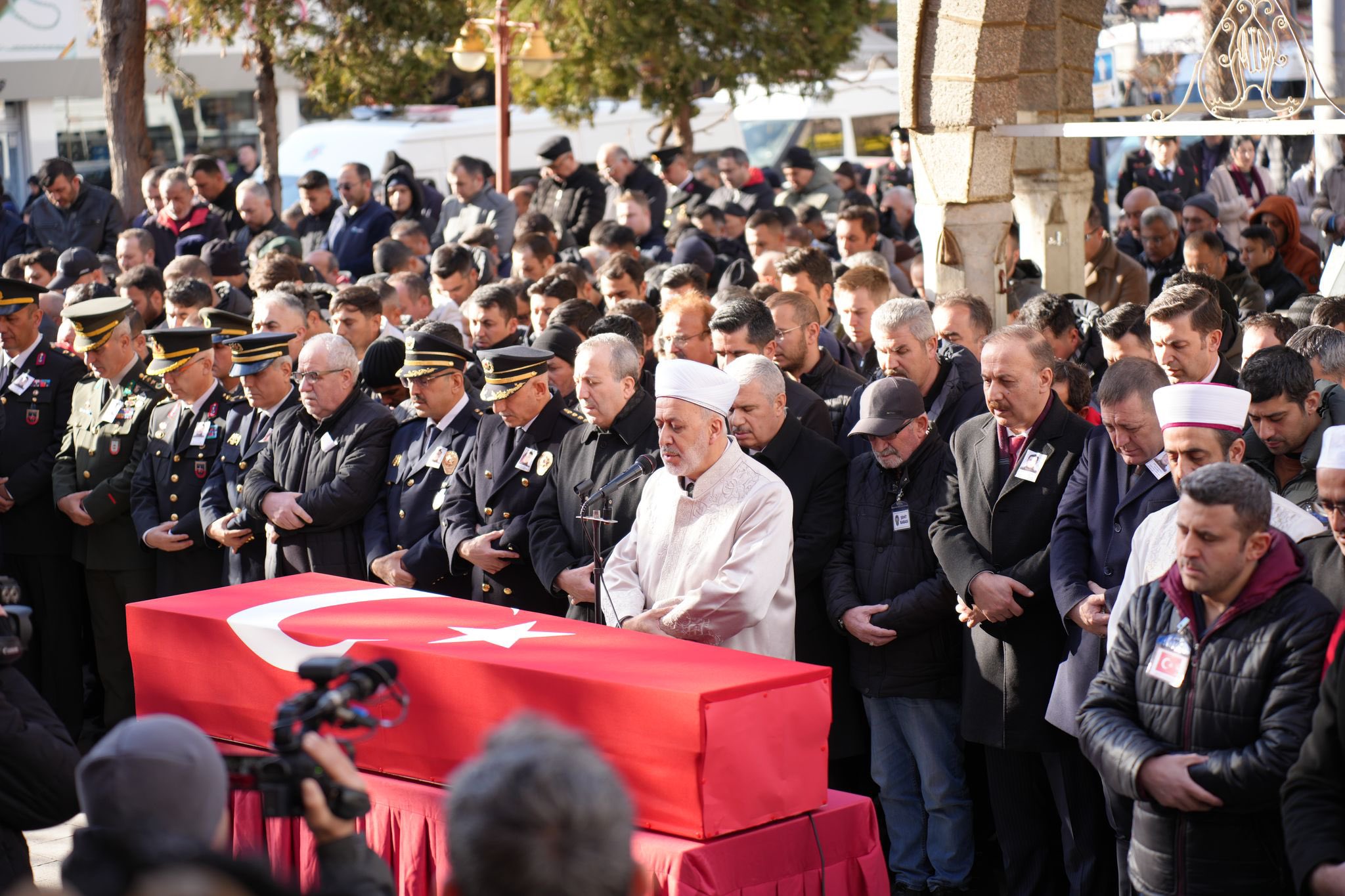Polis Memuru Onur Şirin Son Yolculuğuna Uğurlandı